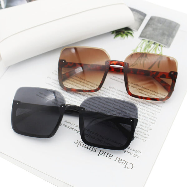 Wholesale PC Half Frame Sunglasses