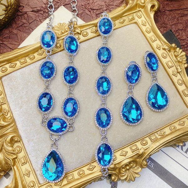 O1CN01h1vUQ41tmrchjehT9_944785945-0-cib Wholesale Light Luxury Diamond Crystal Gemstone Water Drop Necklace Earrings Bracelet Three Sets