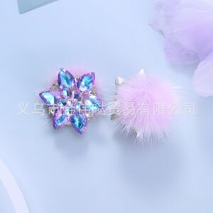 purple pointed leaves