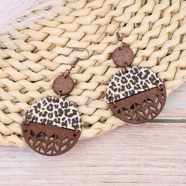 O1CN01hQv6pe1ftMUuhpYN9_3172764064-0-cib Wholesale Vintage Leopard Print Cross Hollow Wood Chip Round Earrings