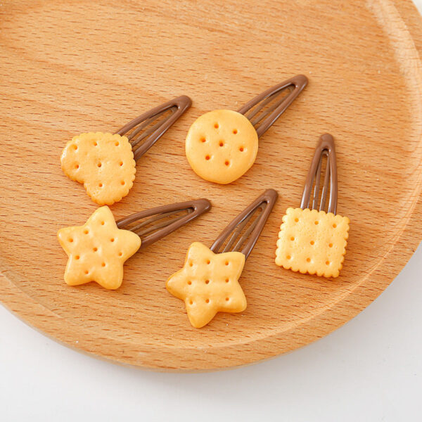 O1CN01hW95U11H9W1NBNA1Z__2585660715-0-cib Wholesale Fun Biscuit Plastic Hair Clips