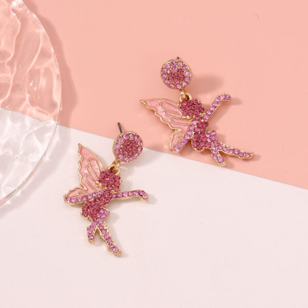 O1CN01hX9Q7T1gFnu9EQHwb_2213748334113-0-cib Wholesale Diamond Forest Elf Zinc Alloy Earrings