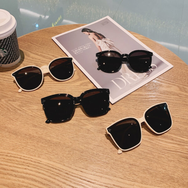 Wholesale PC Large Square Frame Sunglasses for Men and Women