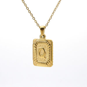 (including chain) gold Q
