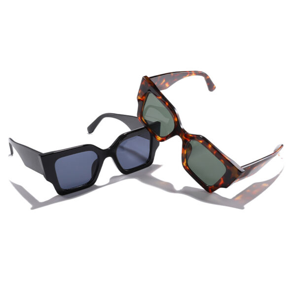 Wholesale Vintage Square Gradient Sunglasses AC