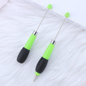 Ballpoint pen black bullet type 1.0mm / 24-Macaroon Green