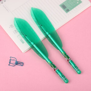 0.5mm / Feather neutral pen [Green Christmas]]