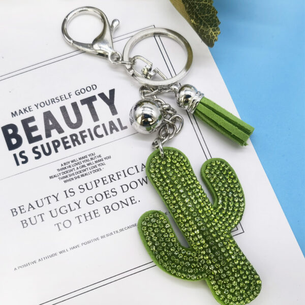 O1CN01iMPrhg1a87TjB27Lk_2214423013284-0-cib Wholesale Hot Diamond Cactus Tassel Inlaid Diamond Zinc Alloy Keychain