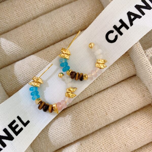 O1CN01ihvgWU1GGYW8GXkZm_2206484080595-0-cib Wholesale Natural Stone Beads Gold-plated Silver Needle Earrings