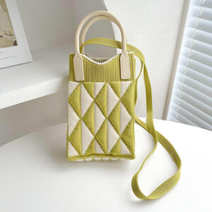 Contrast triangle green