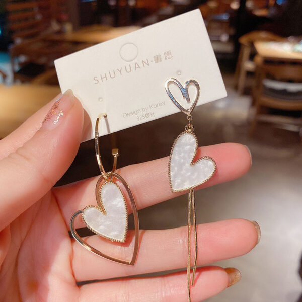 O1CN01iup8QN1yaYr9hcKmK_2215209296595-0-cib Wholesale Alloy Heart-shaped Long Earrings