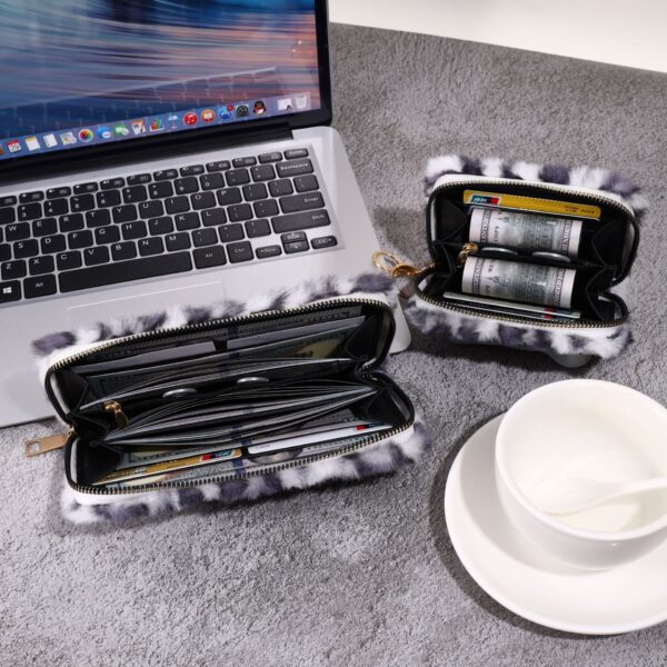 Wholesale Plush Leopard Print Zero Wallet