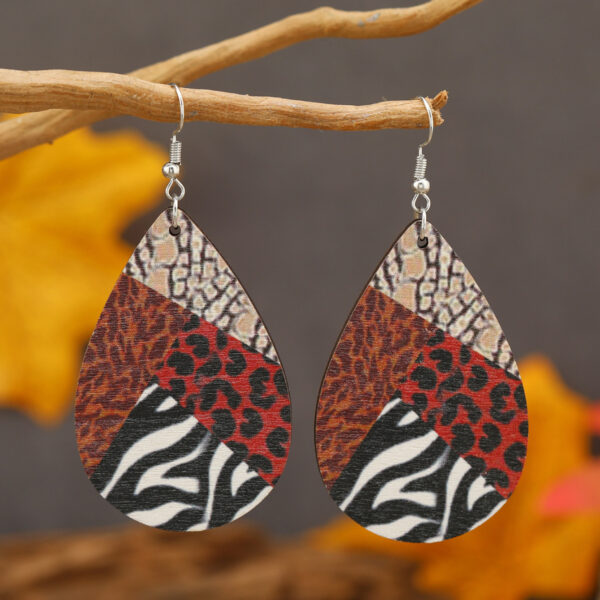 O1CN01jQUdqv21msSMza0rl_1121057028-0-cib Wholesale Drop Shaped Wooden Hollow Sunflower Leopard Shoes Cactus Earrings