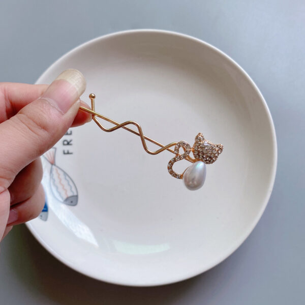 Wholesale Rhinestone Pearl Cat Flower Hair Clips