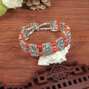 K832 red