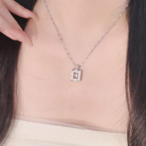 Smart perfume bottle