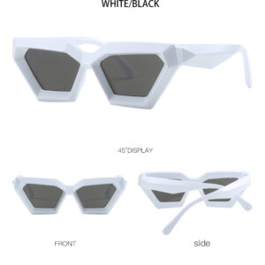 C8. White Frame Black Grey Pieces