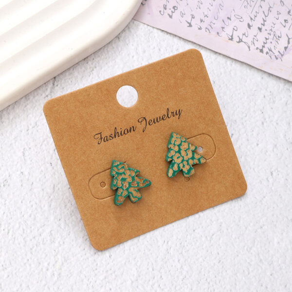 O1CN01jfUqte1ftMUnV7IDb_3172764064-0-cib Wholesale Christmas Carved Leopard Pattern Christmas Tree Wooden Earrings