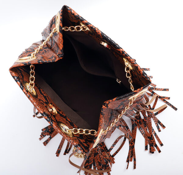 O1CN01jnO85v1Ssoxz8xpui_2866032303-0-cib Wholesale PU Snake Pattern Chain Tassel Shoulder Bag