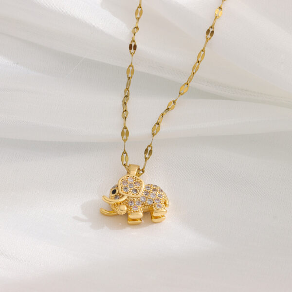 O1CN01jojJvY1xajQH0GCtQ_2213206166460-0-cib Wholesale of Small Elephant Titanium Steel Necklaces