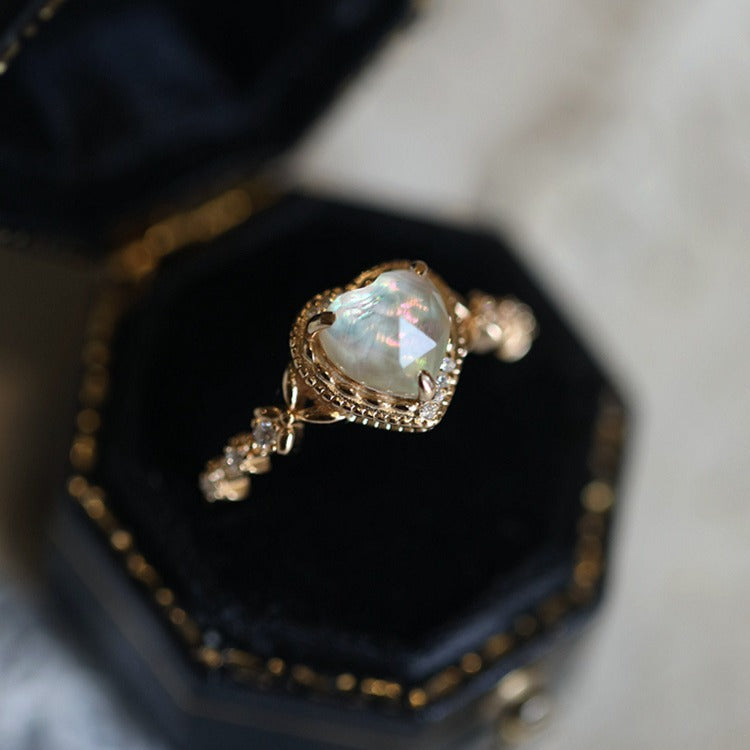 Wholesale sy Natural Color Shell White Crystal Collage Ring