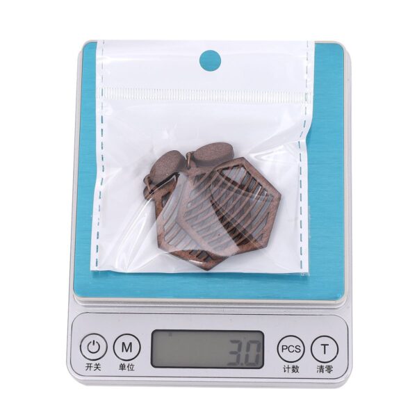 O1CN01kB27oB1ftMUetk3yy_3172764064-0-cib Wholesale Vintage Geometric Hollow Line Wood Chip Earrings