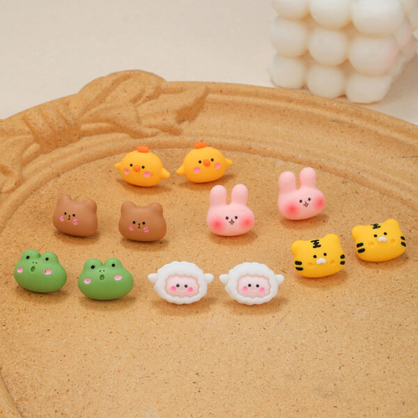 Wholesale Sheep Frogs Elephant Resin Earrings