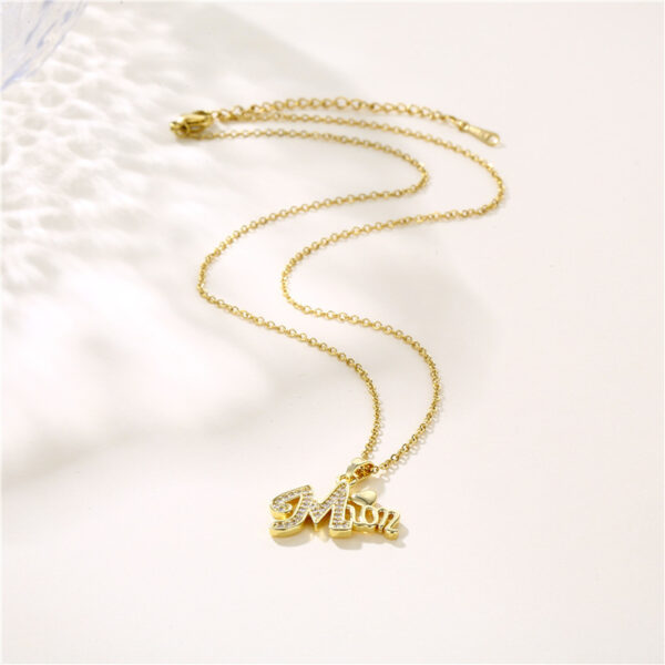 O1CN01kShgVM2FNb4cMCpwo_2211507768868-0-cib Wholesale Mother's Day Gift Stainless Steel Alphabet MOM Necklace