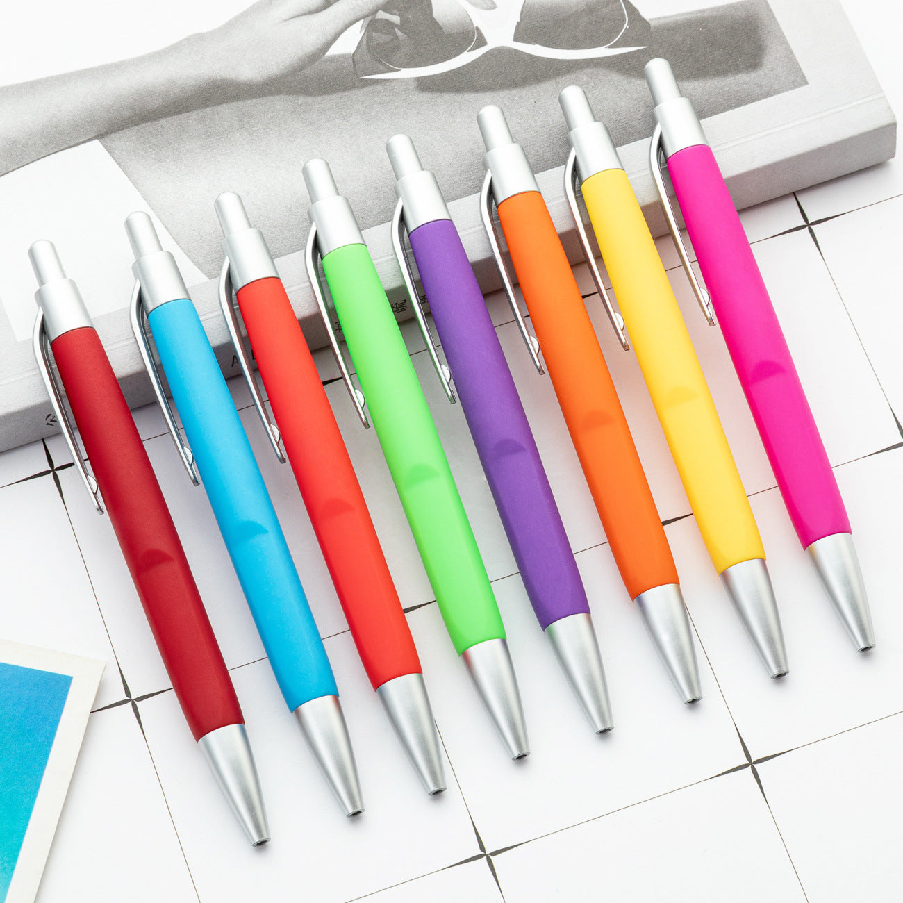 Wholesale Color Spray Glue Push-button Customizable Plastic Ballint Pens