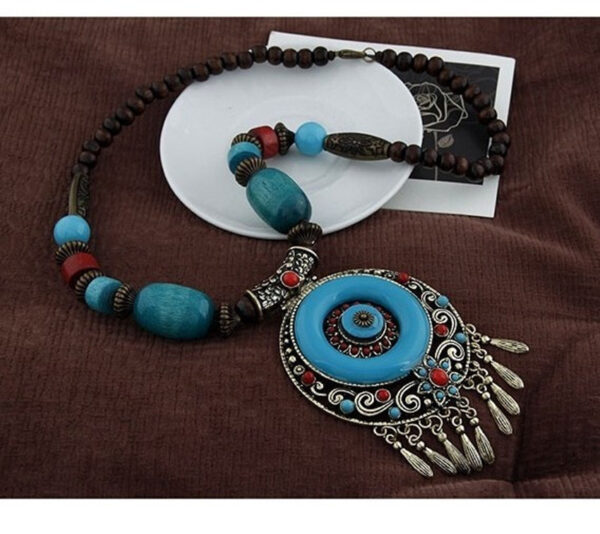 O1CN01kfl6tO22bFmrmwVhY_2211214057138-0-cib Wholesale Boho Resin Sweater Chains