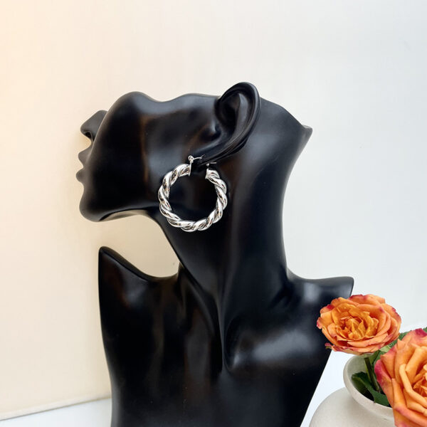 Wholesale Geometric Twist Big Circle Alloy Earrings