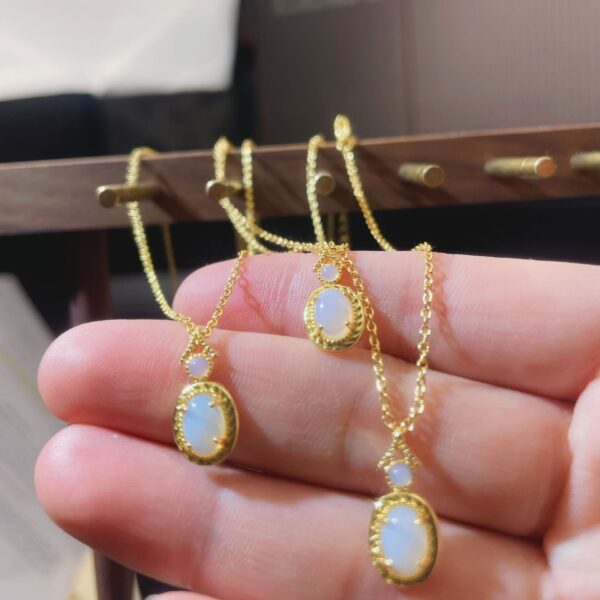 Wholesale Elegant Egg Shape Copper Necklaces