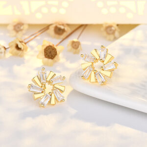 Flower Zircon stud earrings (14K gold plated)