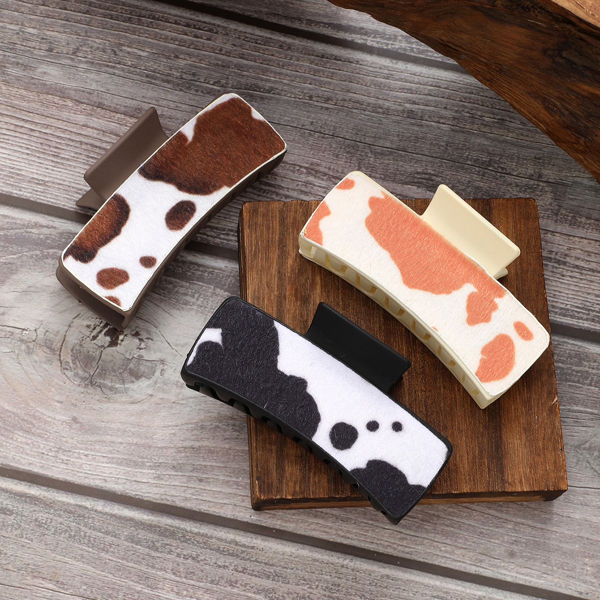 Wholesale Western farm cow-grain leather hairpin