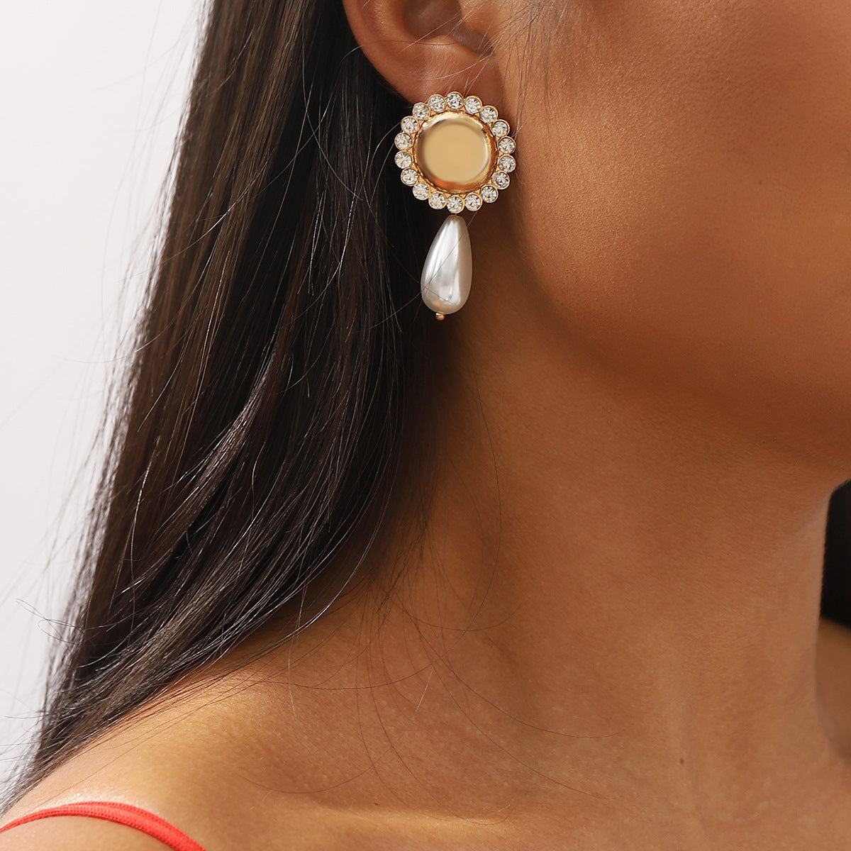 Wholesale Vintage Literary op-shaped Pearl Earrings