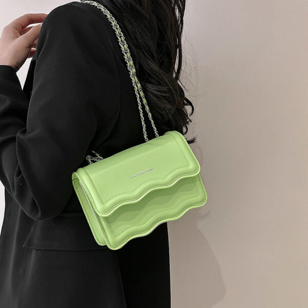 Wholesale Wavy Pattern Small Square Bag Chain Shoulder Crossbody Bag