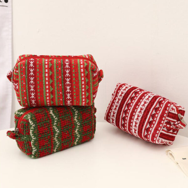 O1CN01ltctdG1WAAkeg0rBN_2212107082747-0-cib Wholesale New Year Christmas Red Knitted Wool Pencil Bag
