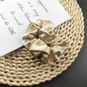 Satin large intestine hair band [champagne gold]]