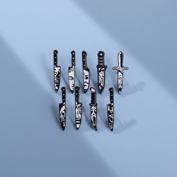 Wholesale Creative Dagger Ghost Face Shape Halloween Skull Metal Brooch