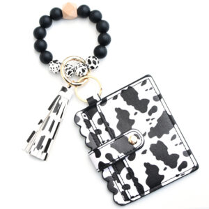 Black and white leopard print