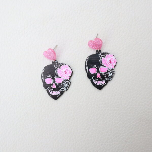 O1CN01m5Saqw1tTALNcttBp_2207988525902-0-cib Wholesale Acrylic Pink Skull Earrings Engraved Graffiti Heart