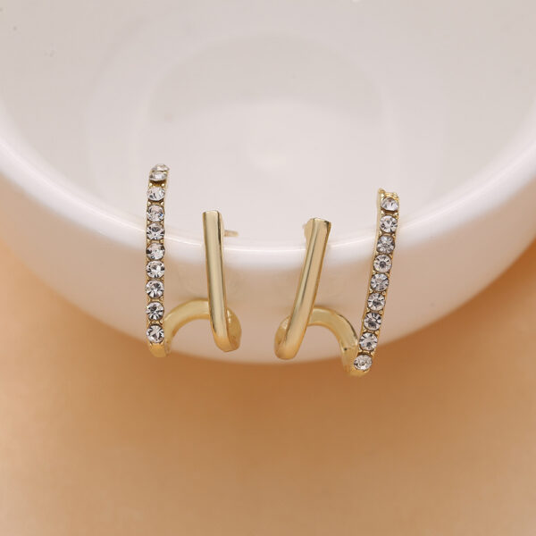 Wholesale Diamond Inlaid Alloy Earrings