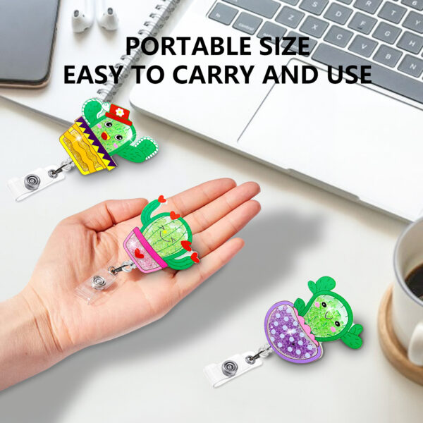 Wholesale Cartoon Cactus Quicksand Acrylic Retractable Badge Scroll Keychain