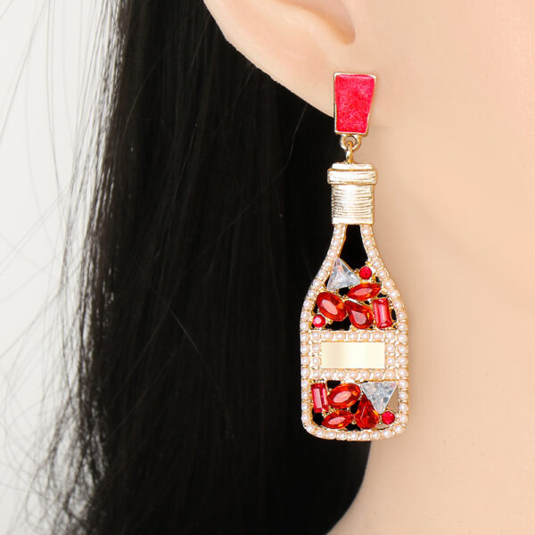 O1CN01mNIzyy2BkG990dInX_2031248376-0-cib Wholesale Champagne Colored Wine Bottles Filled with Diamond and Pearl Alloy Earrings
