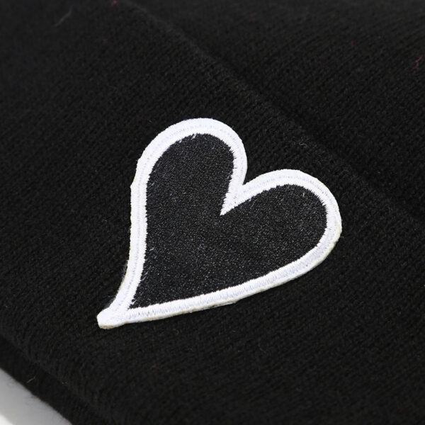 O1CN01mkvEIf2AbGxlGxkzA_2496528221-0-cib Wholesale Love Patch Warm Knitted Hat Woolen Hat