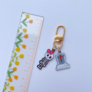 2-girls pink [pendant]]