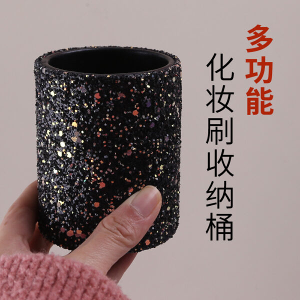 Wholesale Desktop Dressing Table Makeup Manicure Shop Dustproof Makeup Brush Storage Bucket