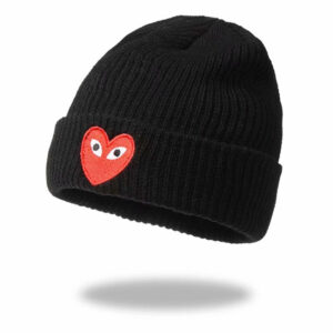 Heart Black hat embroidered red / Adjustable