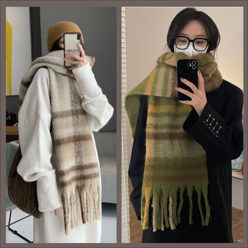 Wholesale of New Winter Furry Shawl ves
