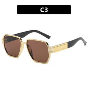 Figure / Gold framed tea